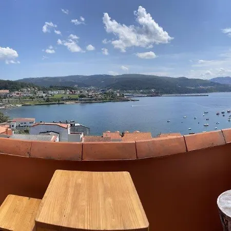 Apartamento En Corcubion, Con Increibles Vistas Al Mar